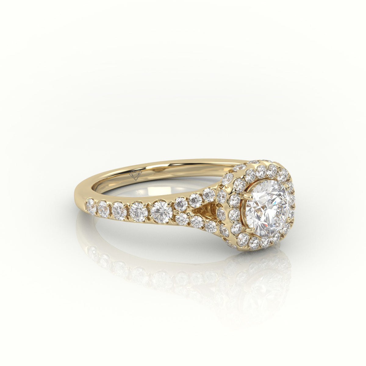 Round Cut Diamond Scallop Setting Vintage Engagement Ring — Yellow Gold