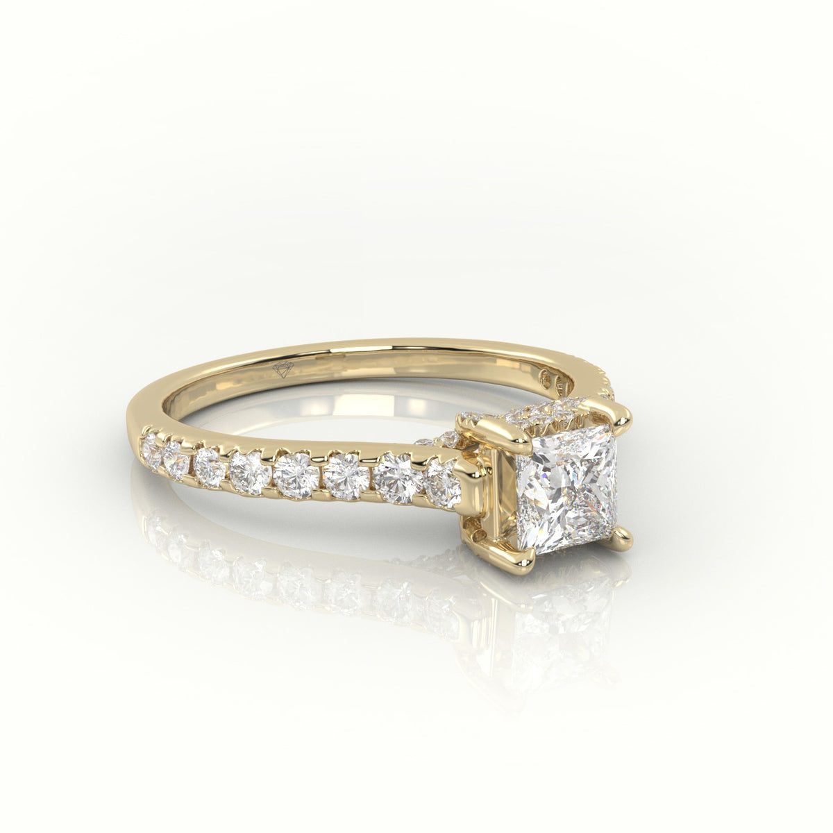 Princess Cut Diamond 4 Prongs Scallop Setting Engagement Ring — Yellow Gold