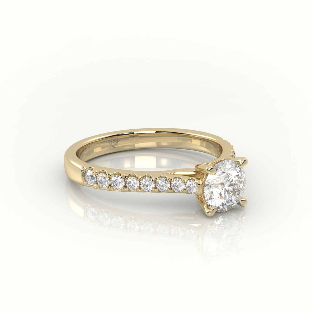 Round Cut Diamond 4 Prongs Scallop Setting Engagement Ring — Yellow Gold