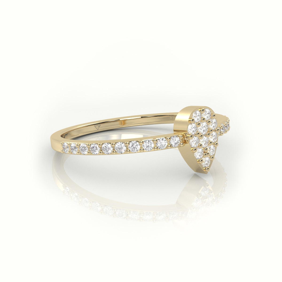 Round Cut Diamond Pear Style Pave Setting Designer Ring — Yellow Gold