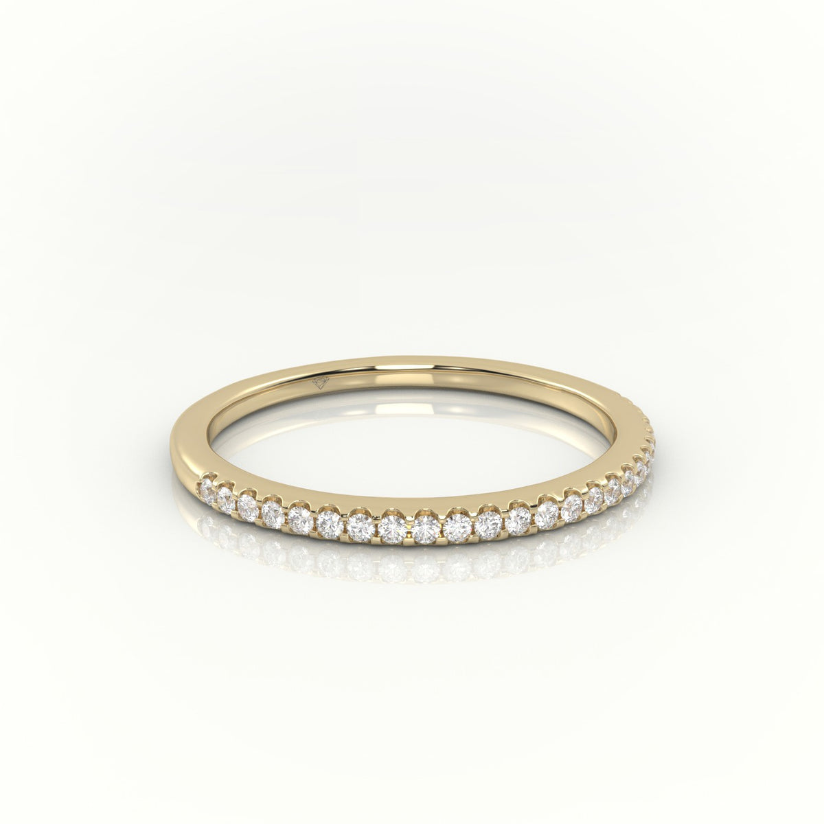 Round Cut Diamond Scallop Set Half Eternity Band — Yellow Gold