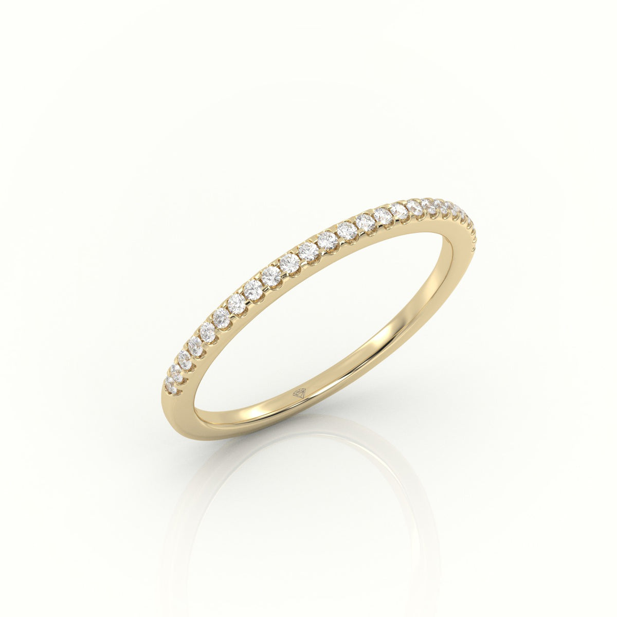 Round Cut Diamond Scallop Set Half Eternity Band — Yellow Gold