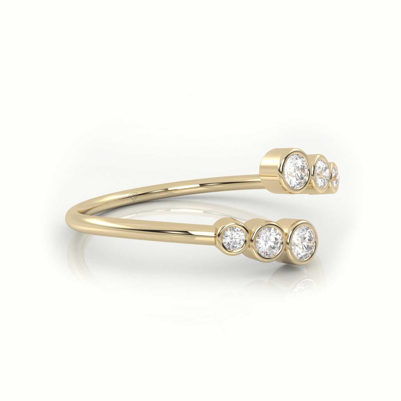 18k yellow gold  round cut diamond bezel setting open designer ring Photos & images