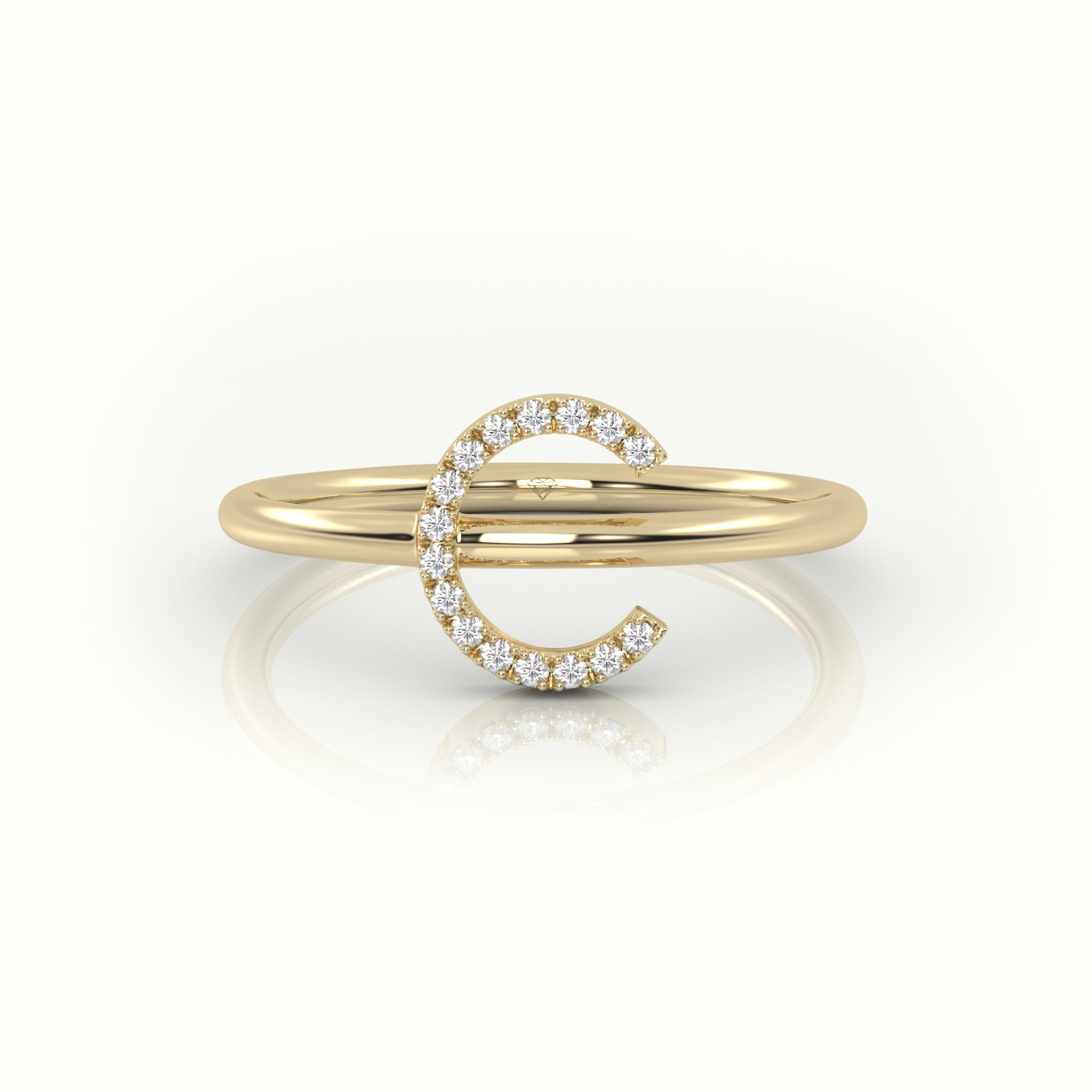 18k yellow gold  round cut diamonds “c” initials monogram alphabet ring