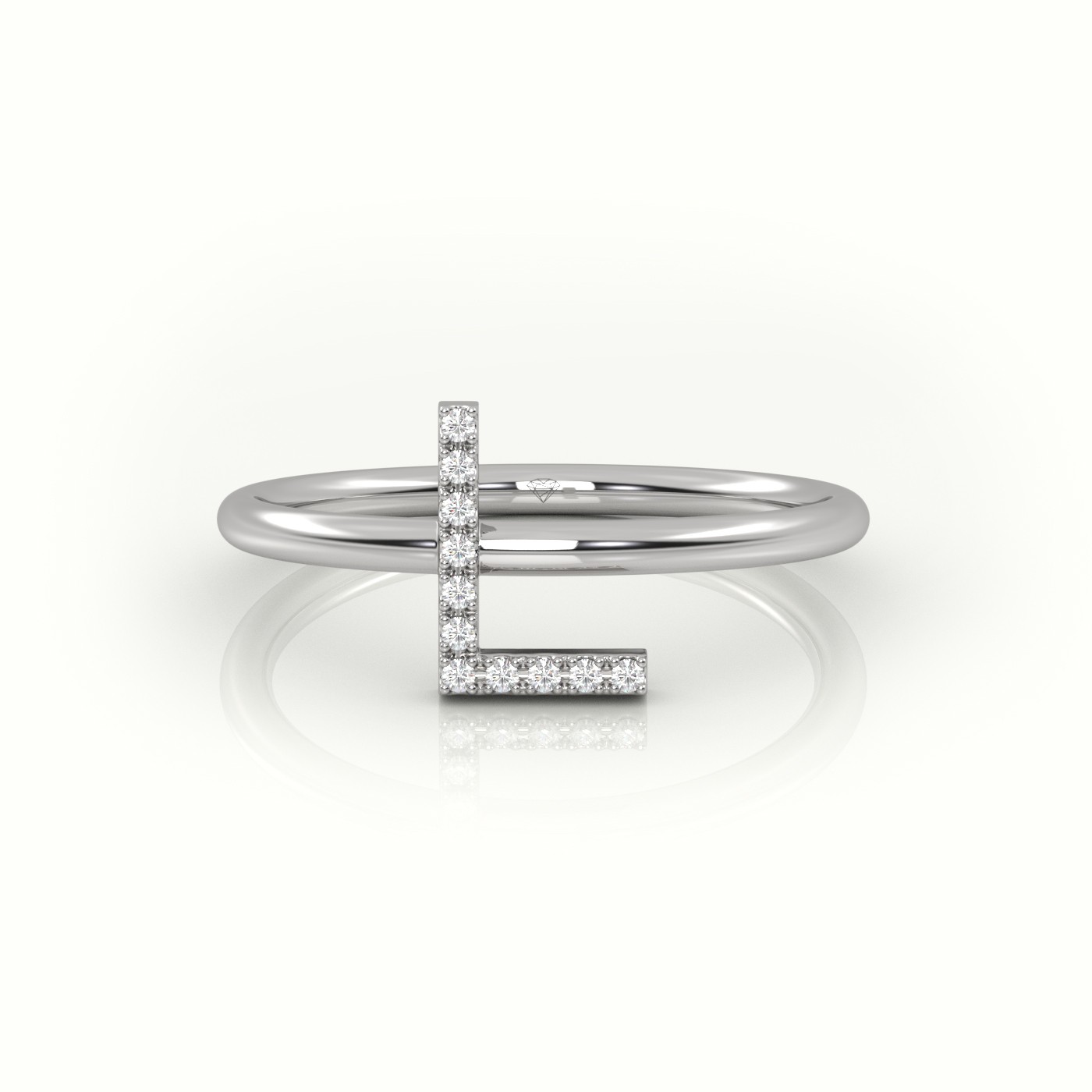 18k white gold  round cut diamonds “l” initials monogram alphabet ring