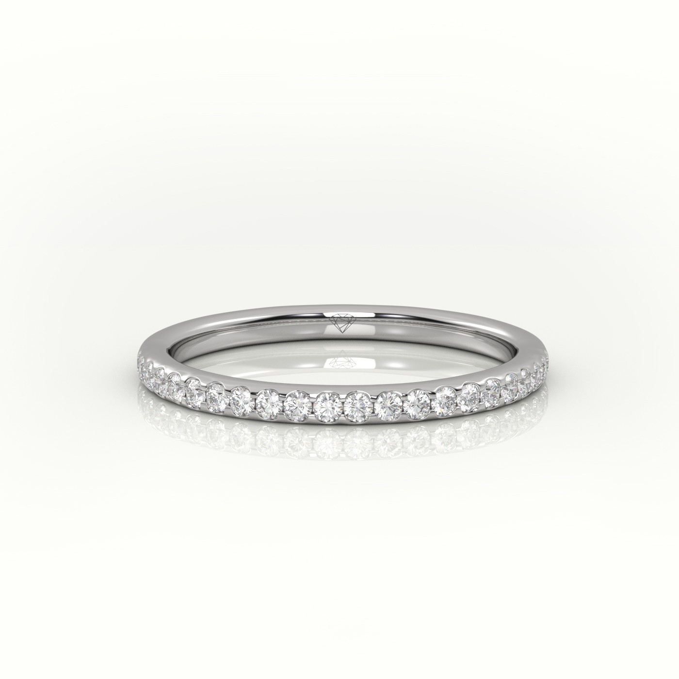 18k white gold  round cut diamonds scallop-setting eternity wedding band