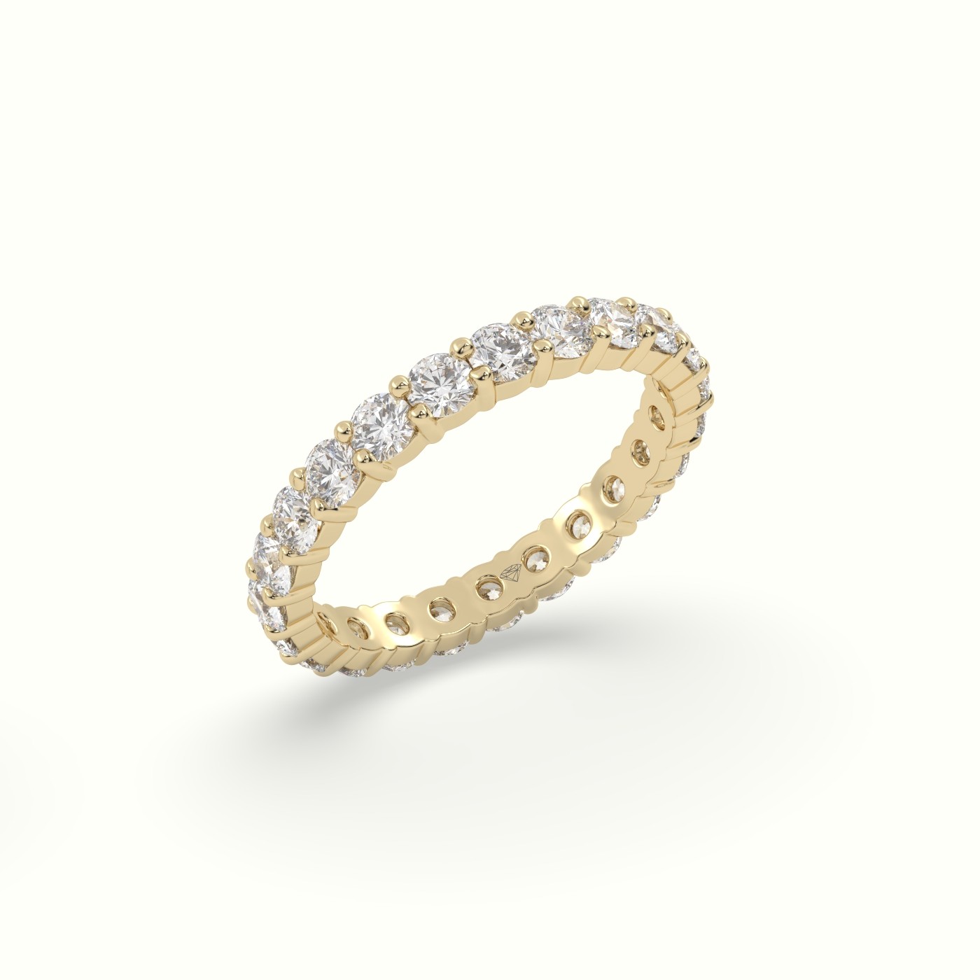 18k yellow gold refined shared prong diamond wedding ring Photos & images