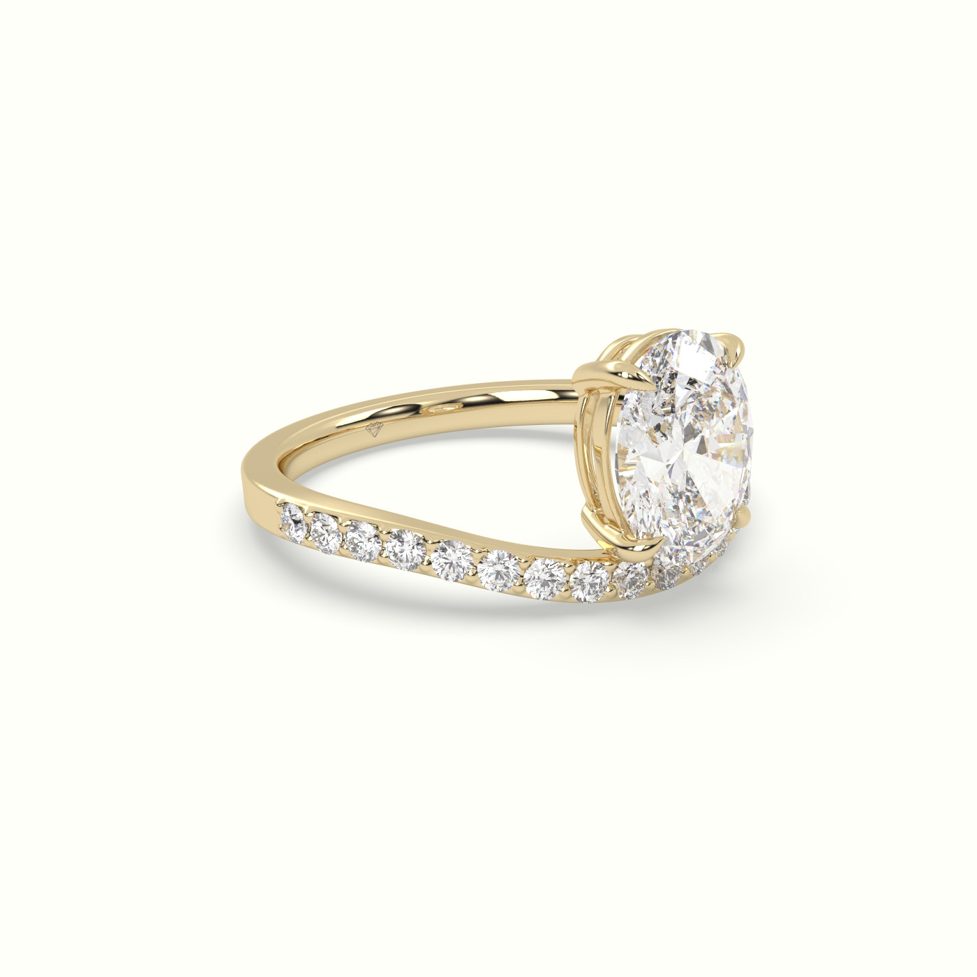 18k yellow gold oval diamond solitaire curved pavé ring Photos & images