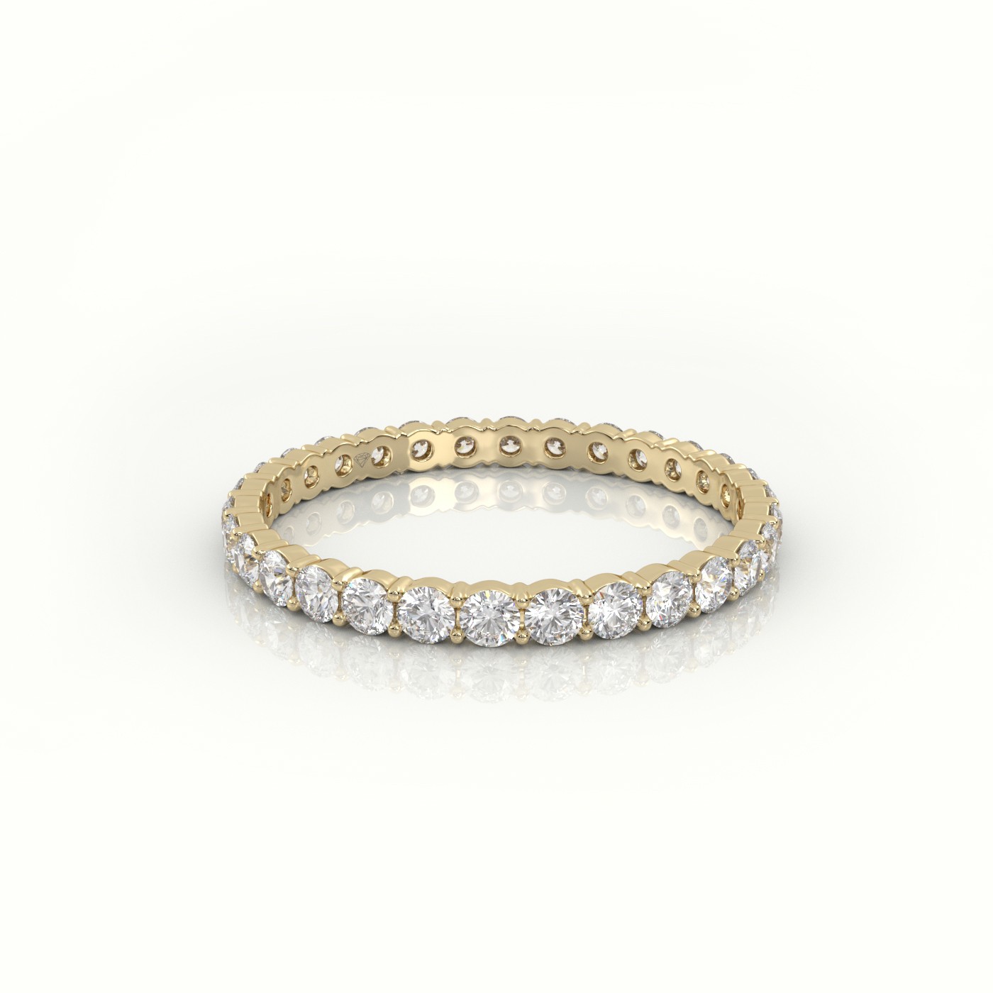 18k yellow gold  round cut 4 prongs eternity wedding band Photos & images