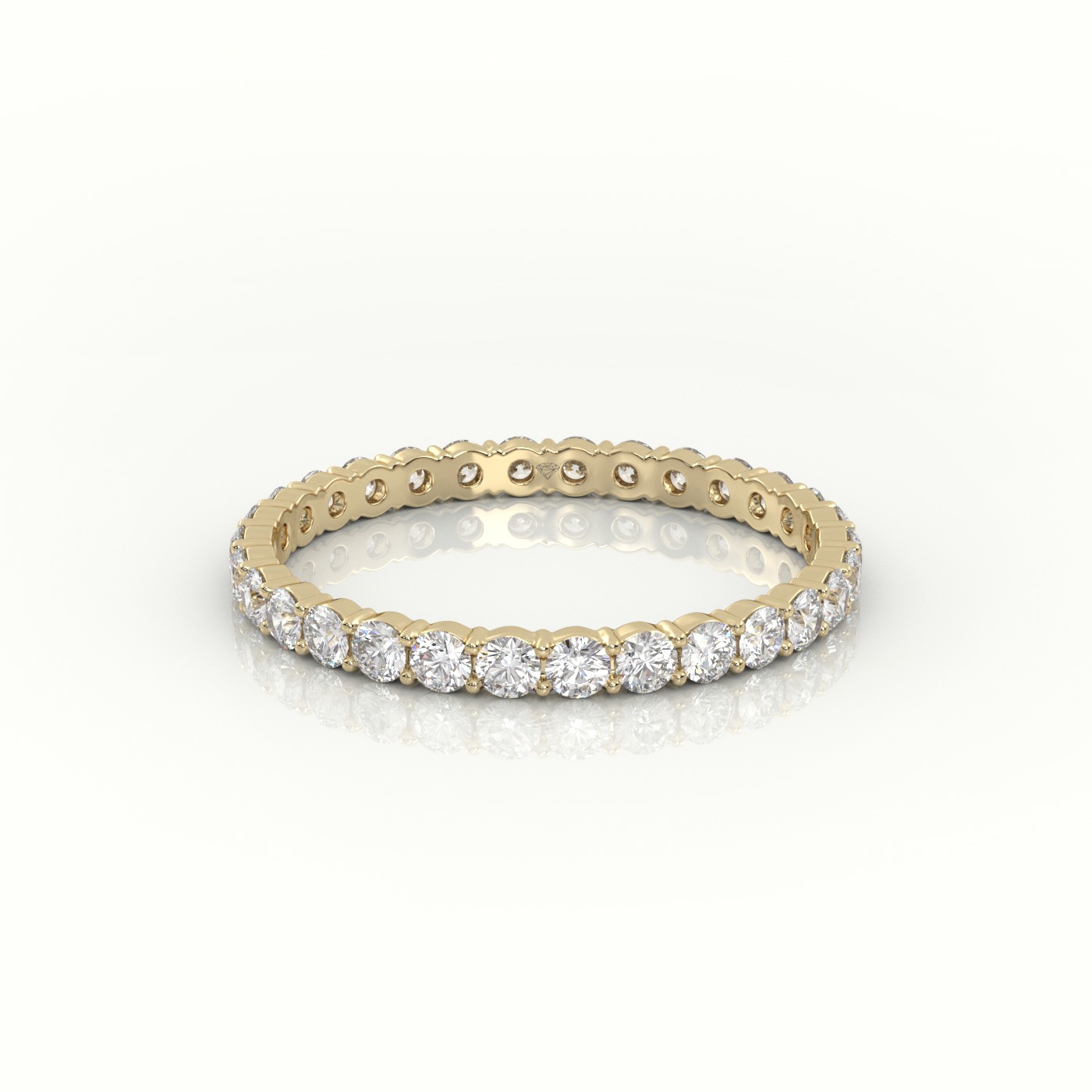 18k yellow gold  round cut 4 prongs eternity wedding band