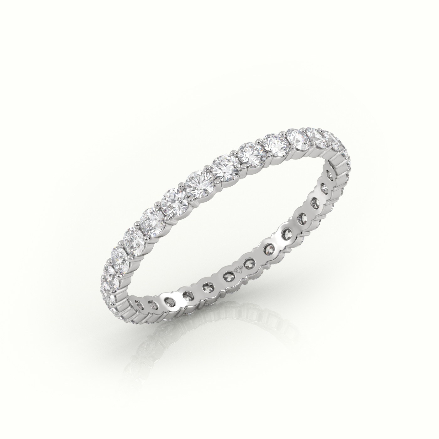18k white gold  round diamonds 4 prongs eternity diamond wedding band Photos & images