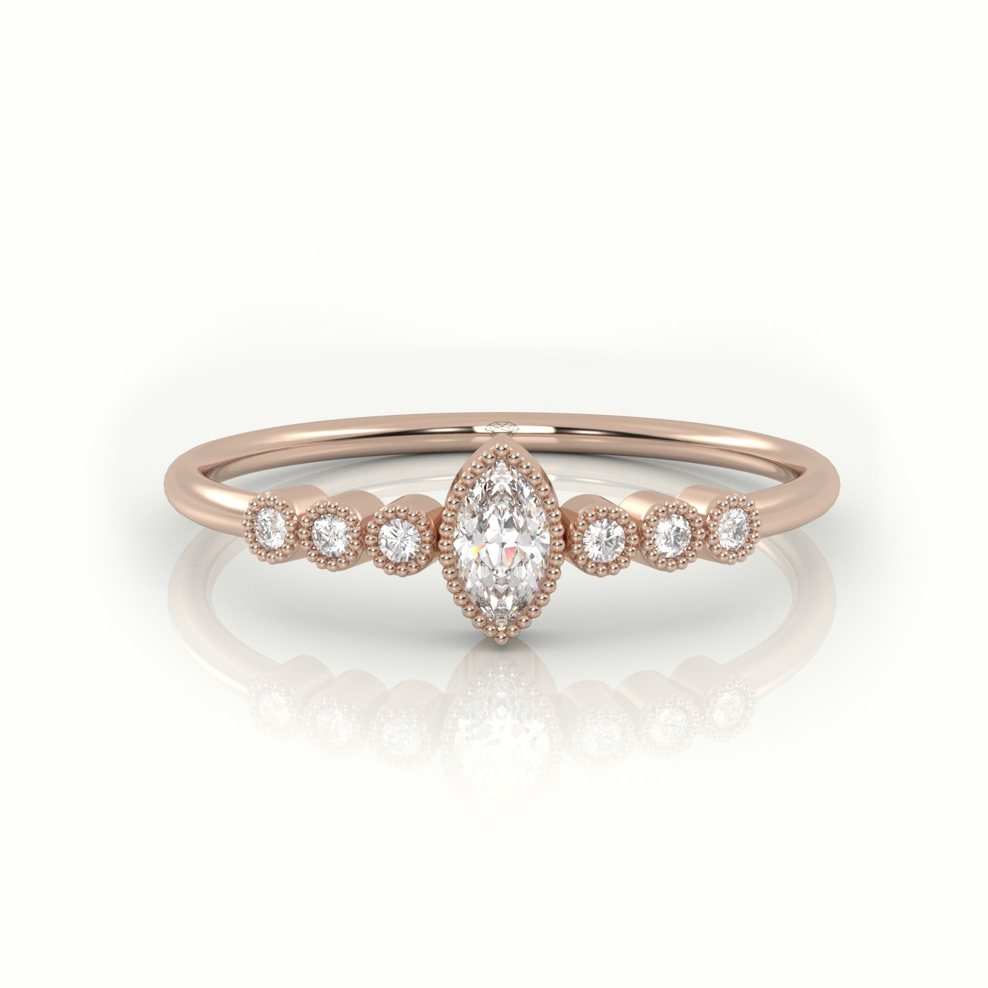 Round shape diamond women engagement ring